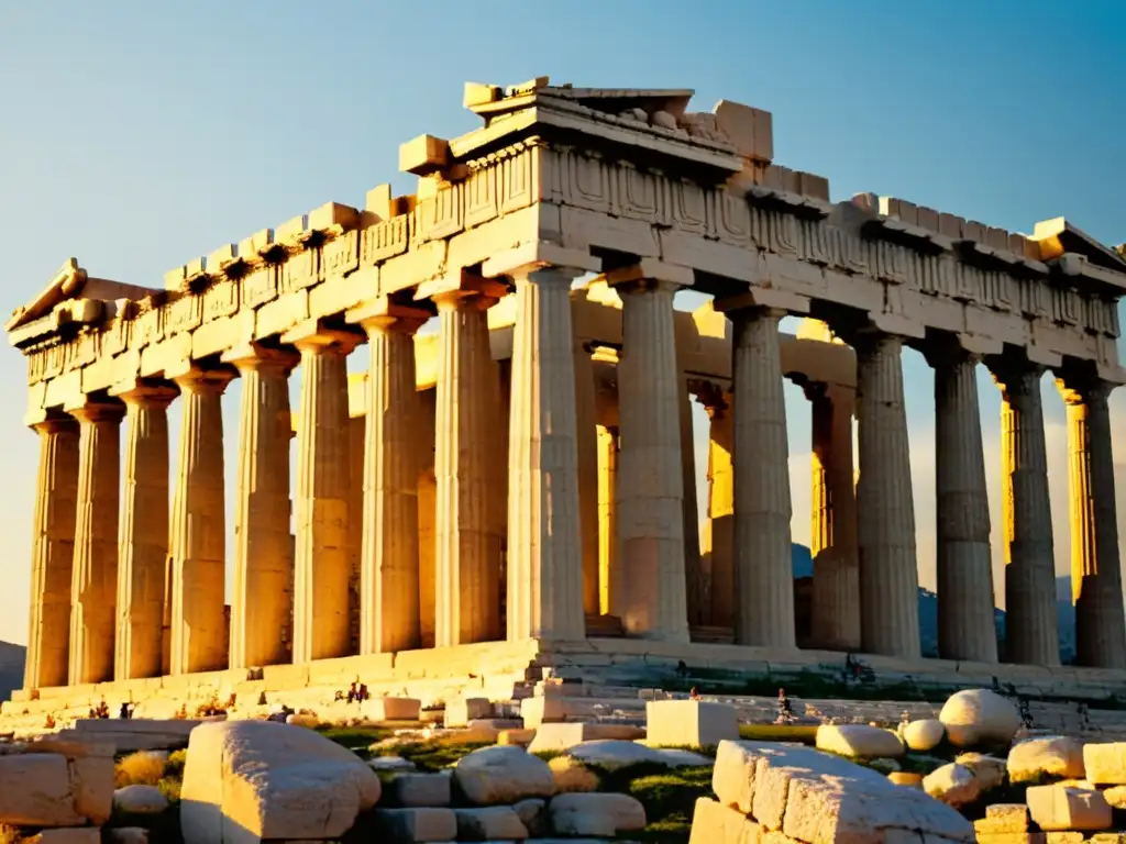 El majestuoso Partenón en la colina de la Acrópolis, resplandece en la luz dorada del atardecer